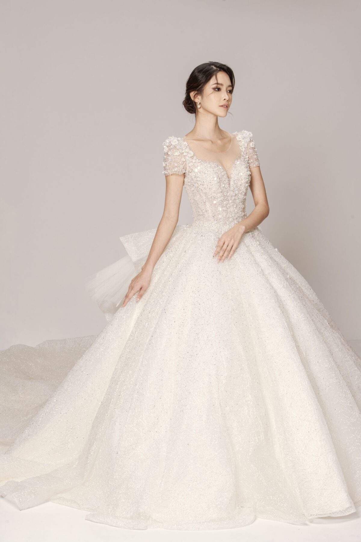 Hermosa Luxury Gown - Image 2